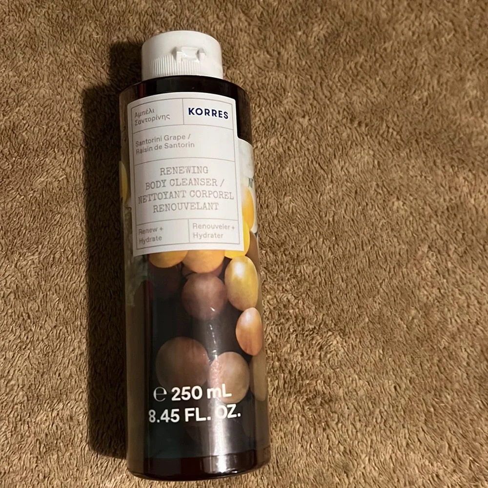 Korres renewing body cleanser - Picture 3 of 5